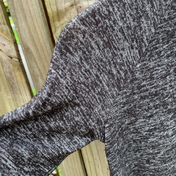 Hollister cropped long sleeve easy tee size XS - Picture 5 of 6